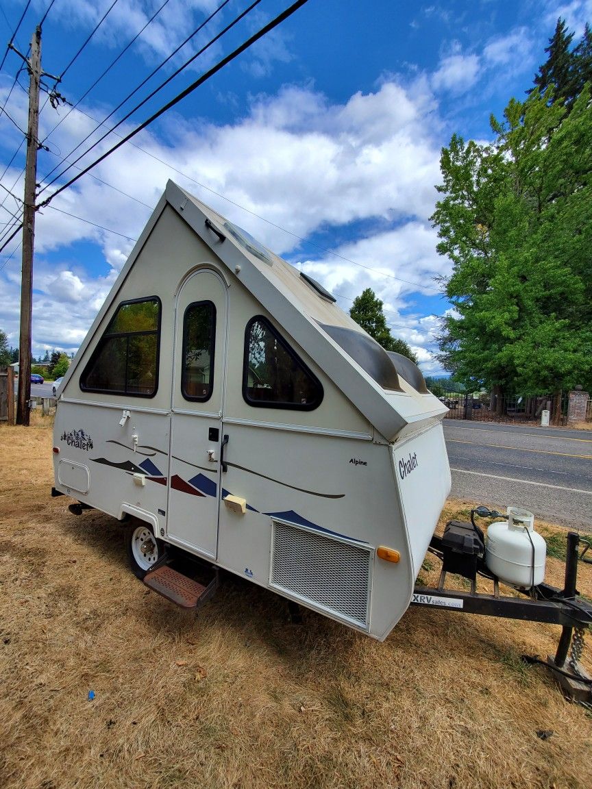 2008 Chalet Alpine Camp Trailer