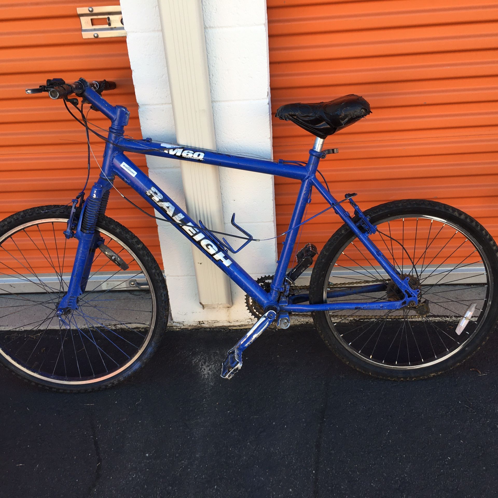 Raleigh M60 Mountain Bike