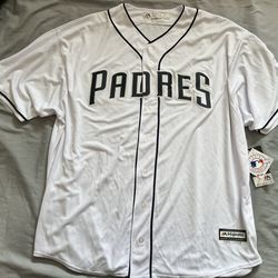 Padres jersey for Sale in San Diego, CA - OfferUp