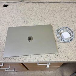 MacBook Air (2020) 13.3-inch - Apple M1 8-core and 7-core GPU - 8GB RAM - SSD 128GB