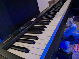 Roland FP10 Weighted Piano Keyboard