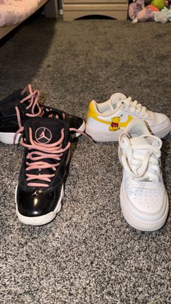 Girls shoes