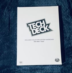 TECH DECK Exclusive Collector's 10.5 Inch Hand board Santa Cruz Star Wars Yoda