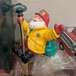 NORTH POLE FIRE FIGHTER, Hallmark TONKA Ornament 1956 Suburban Fire Pumper No. 5 Truck Vintage 1999