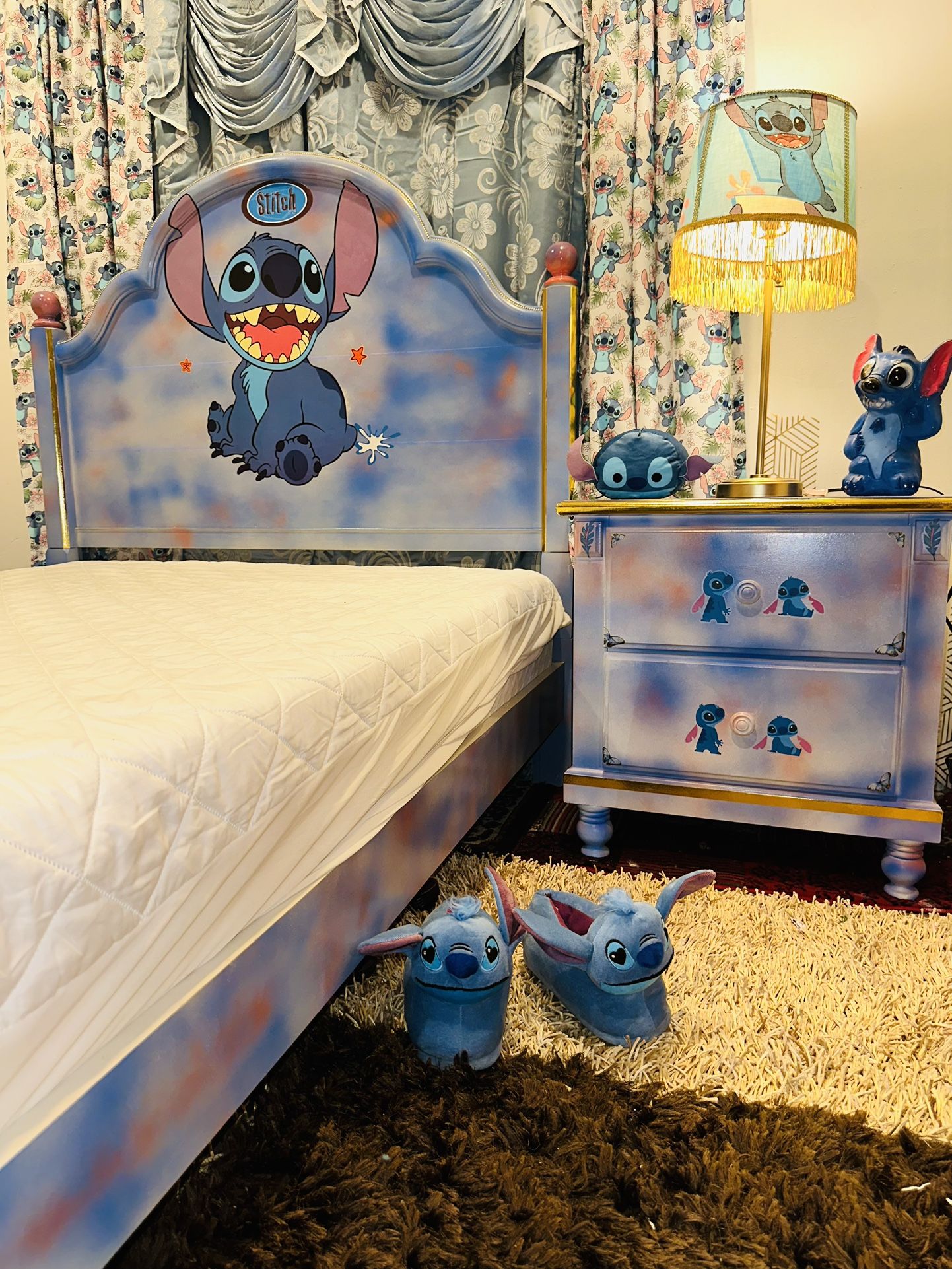 Full LILO Stitch Bedroom Set