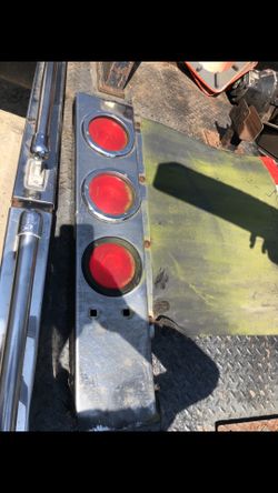 Truck turning light