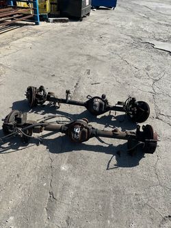 Jeep Wrangler JK Rubicon Axles Dana 44 4.10 gear ratio OEM