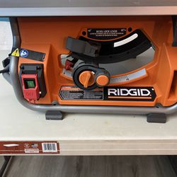  RIDGID 15 Amp 10 in. Table Saw with Stand