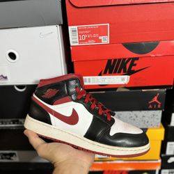 Jordan 1 Mid Gym Red size 7Y USED 