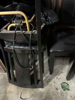 Dinning Room Chairs (4)