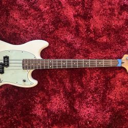 Fender Mustang PJ short scale Bass (Mexican) 