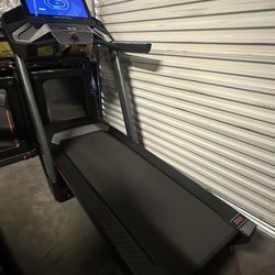 ProForm Pro 9000 Smart Treadmill