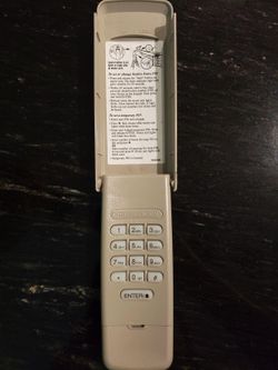 940ESTD Chamberlain Keyless Entry Garage Door Opener Keypad MyQ Security+ 2.0