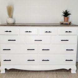 11-Drawer Solid Maple MCM (Mid-Century Modern) Dresser