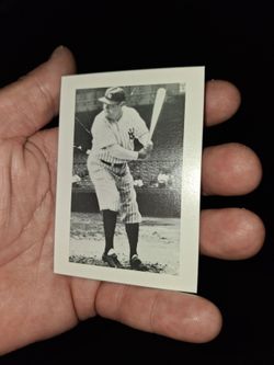 BABE RUTH COLLECTABLE CARD CLEAN