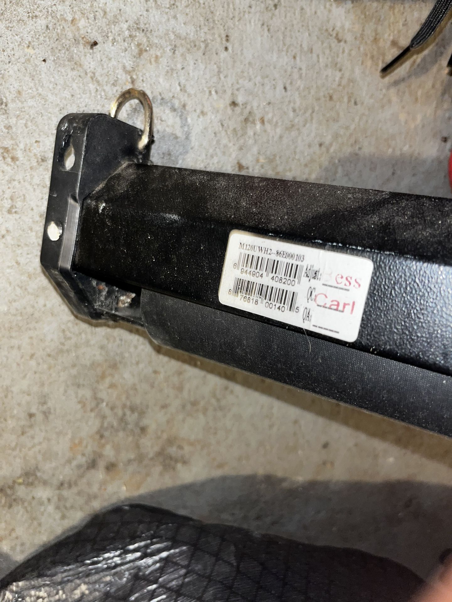 120 Inch Elite screens Projector