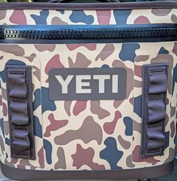 YETI Hopper Flip 8