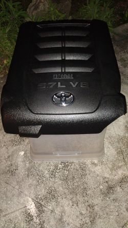 Toyota Tundra 5.7 Motor Cover