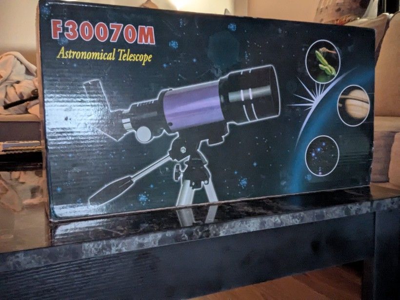 TELESCOPE (Astronomical) F300 70M