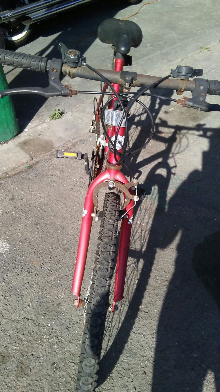 Bicycleta de marca lista para pasear solo $ 25 dolares rodado 26