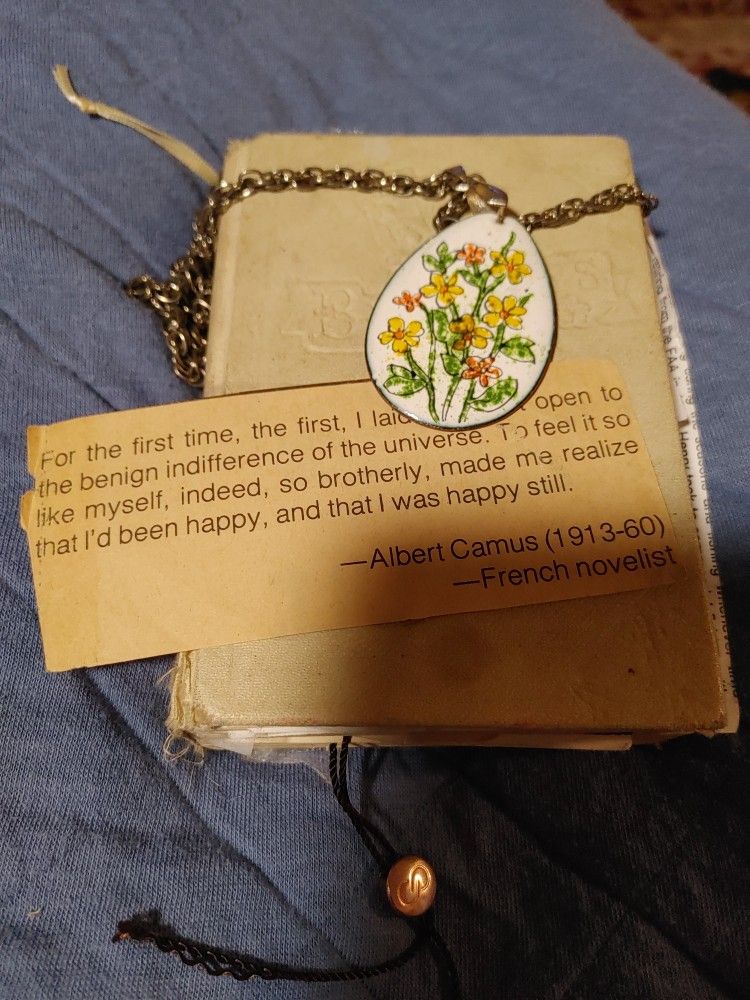 Nostalgic Floral Enameled Disc
