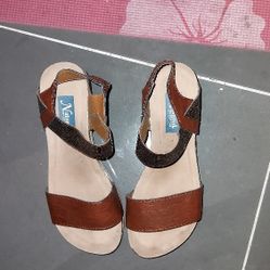 Natural Reflections Women's Sandals Shoes Size 8