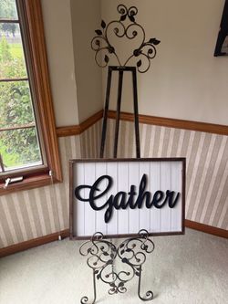 Metal easel