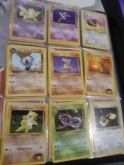 Pokemon Lot of 400 various cards HOLOs