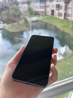 UNLOCKED Samsung Galaxy S24