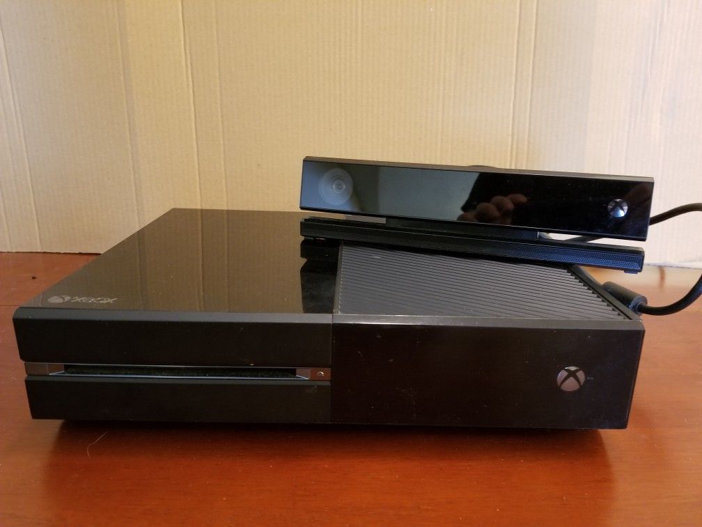 Xbox One with Kinect