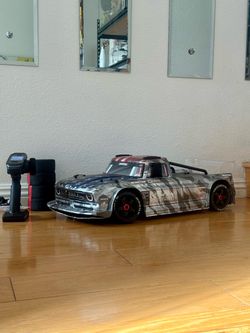 Arrma Infraction 6S BLX 1:7 scale RC drift truck - controller and batteries included