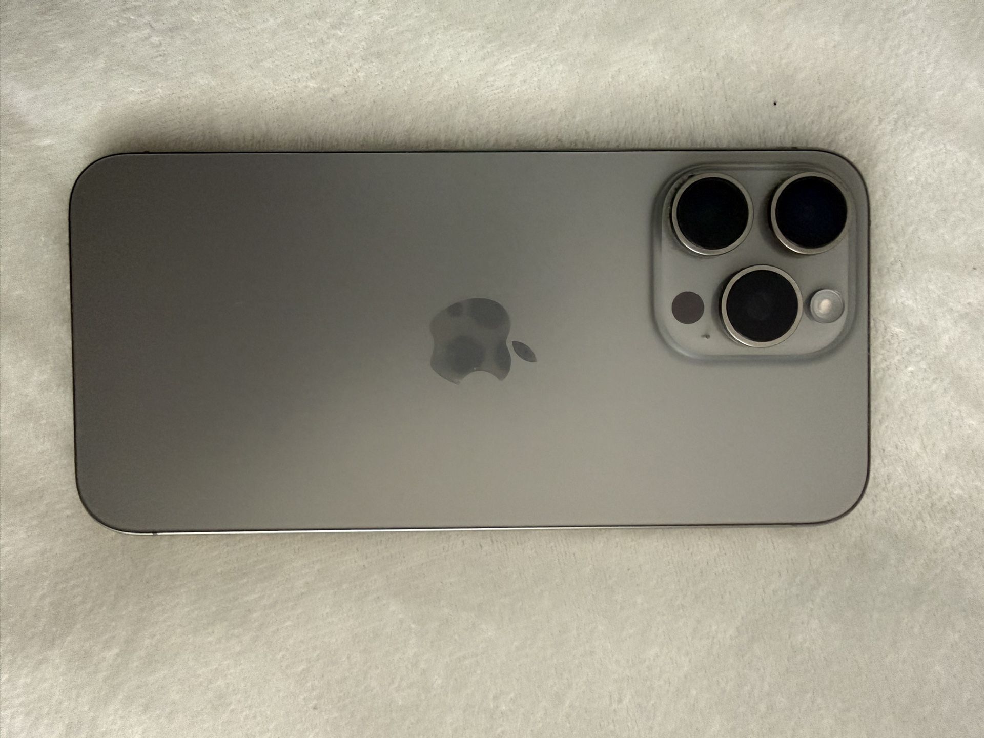 iPhone 15 Pro Max Unlocked 