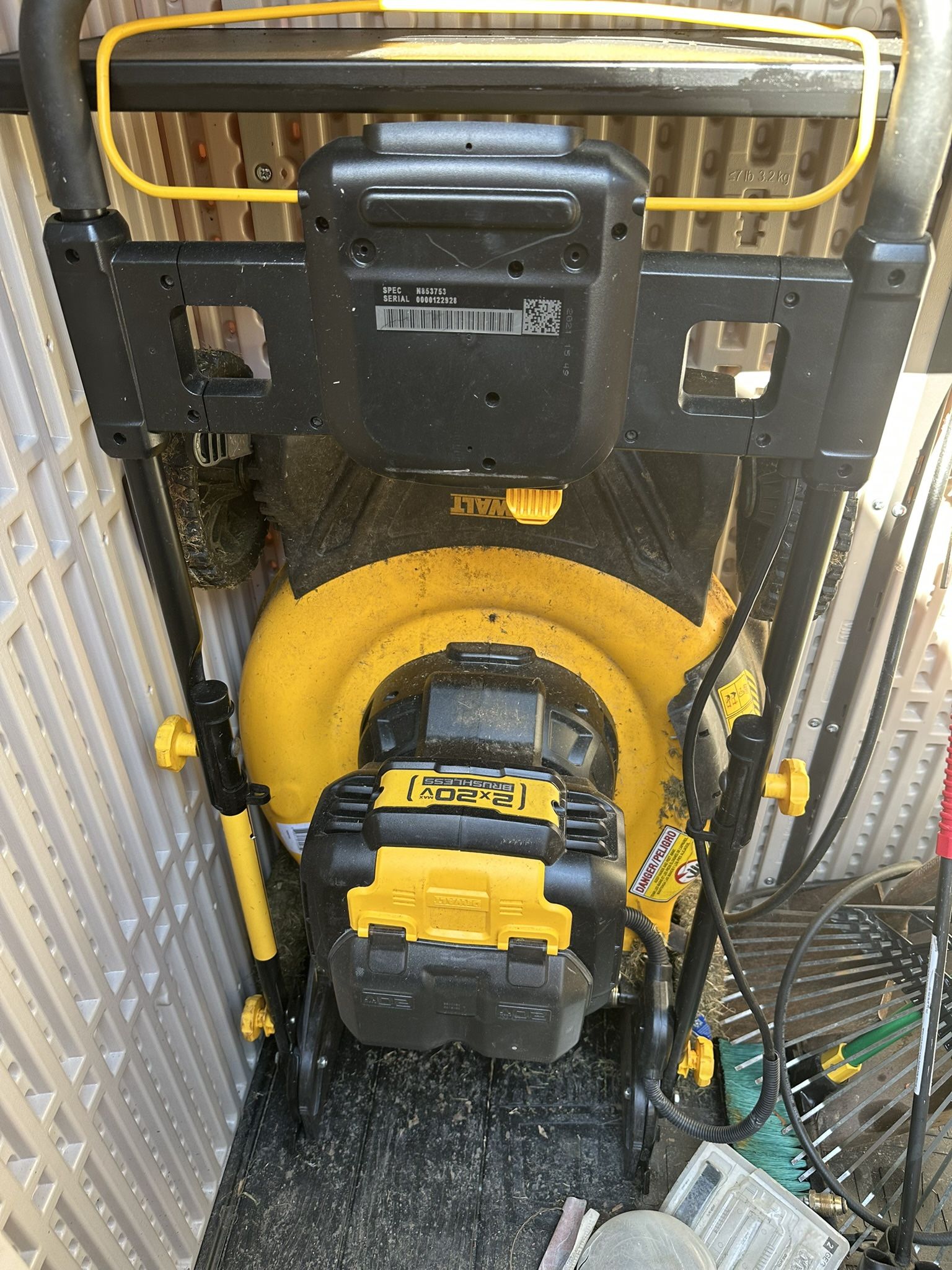 Dewalt Outdoor Power Tools