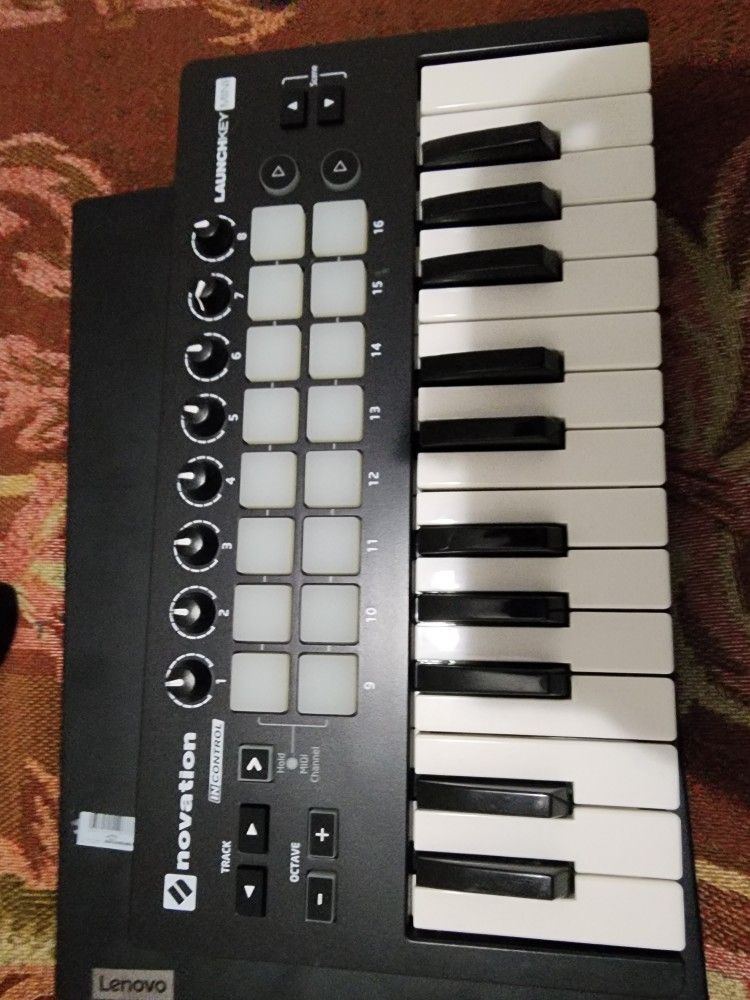 Novation Lunchkey