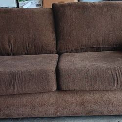 Couche For Sale Barley Used Like New