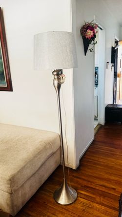 Floor lamp