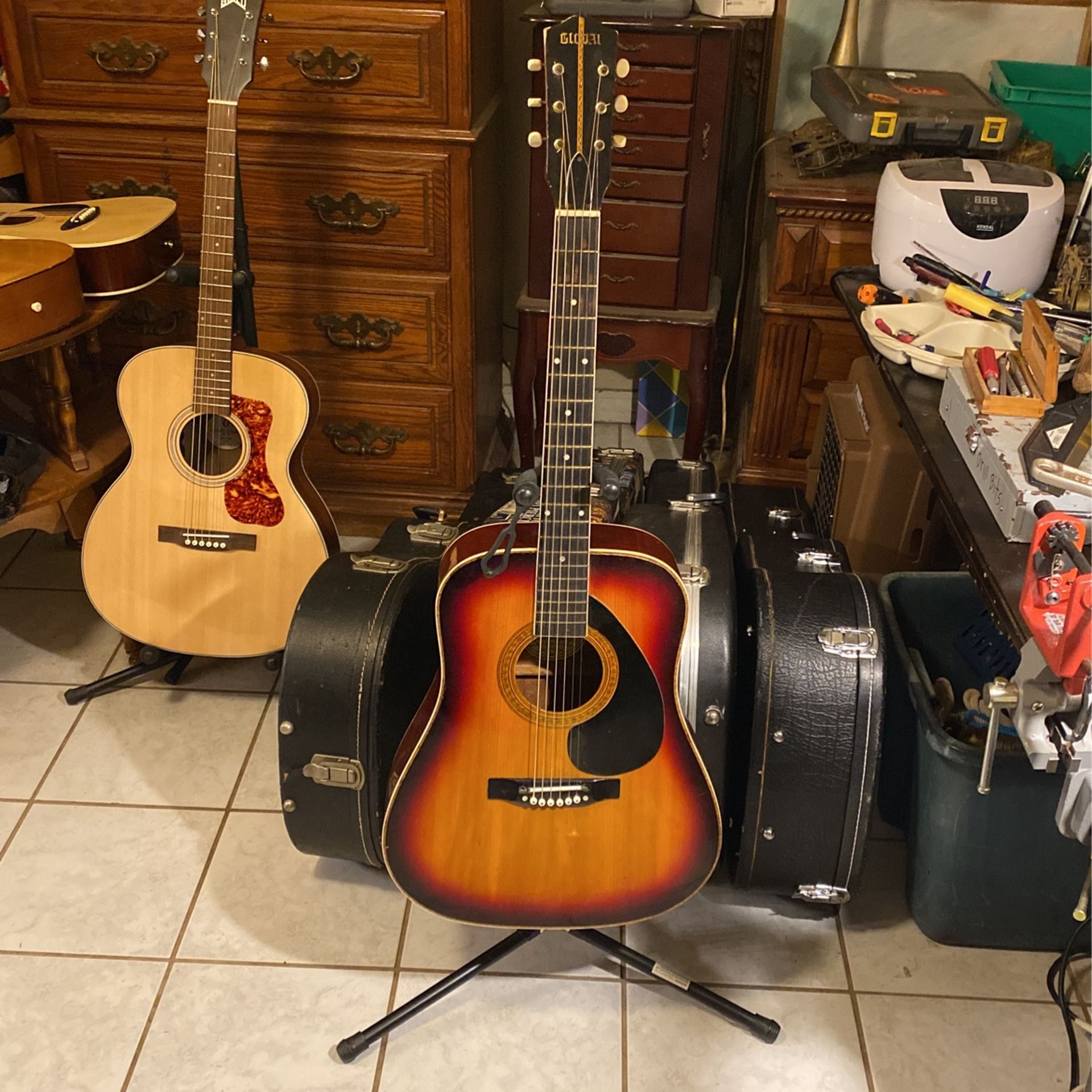1970s global guitar