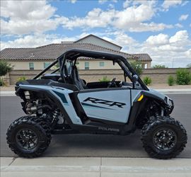 2025 Polaris Rzr Xp 1000
