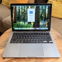 MacBook Pro 13-inch, M1, 16GB RAM, 256GB storage 