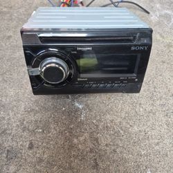 Sony WX-GT90BT
CD car receiver