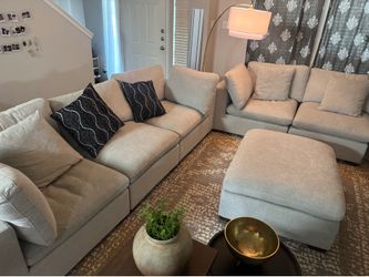 Light Gray Sectional Sofa with Ottoman