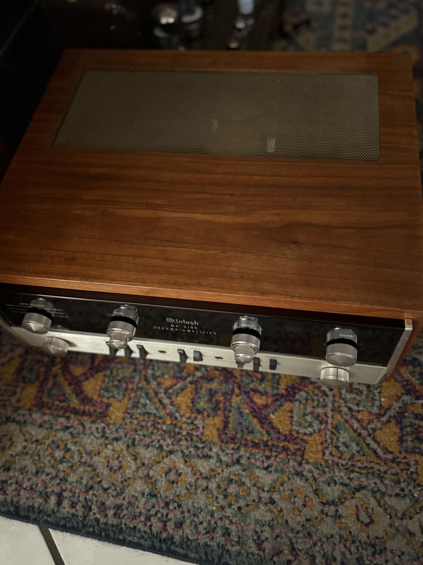 McIntosh 5100 Preamp-amplifier 