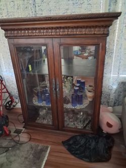 Hutch great condition