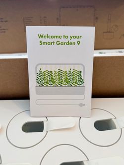 Click & Grow Smart Garden 9 + 33  Xtra Pods