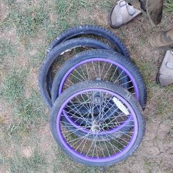 Purple Bike Rims And Tires 