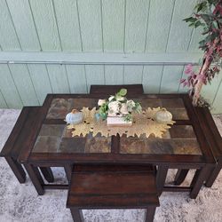 Mesa De Centro Con 4 Stools De Madera 