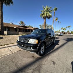 2004 Ford Explorer