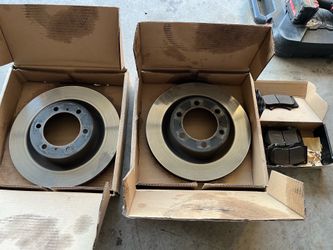 2018 Toyota 4 Runner brake pads and rotors
