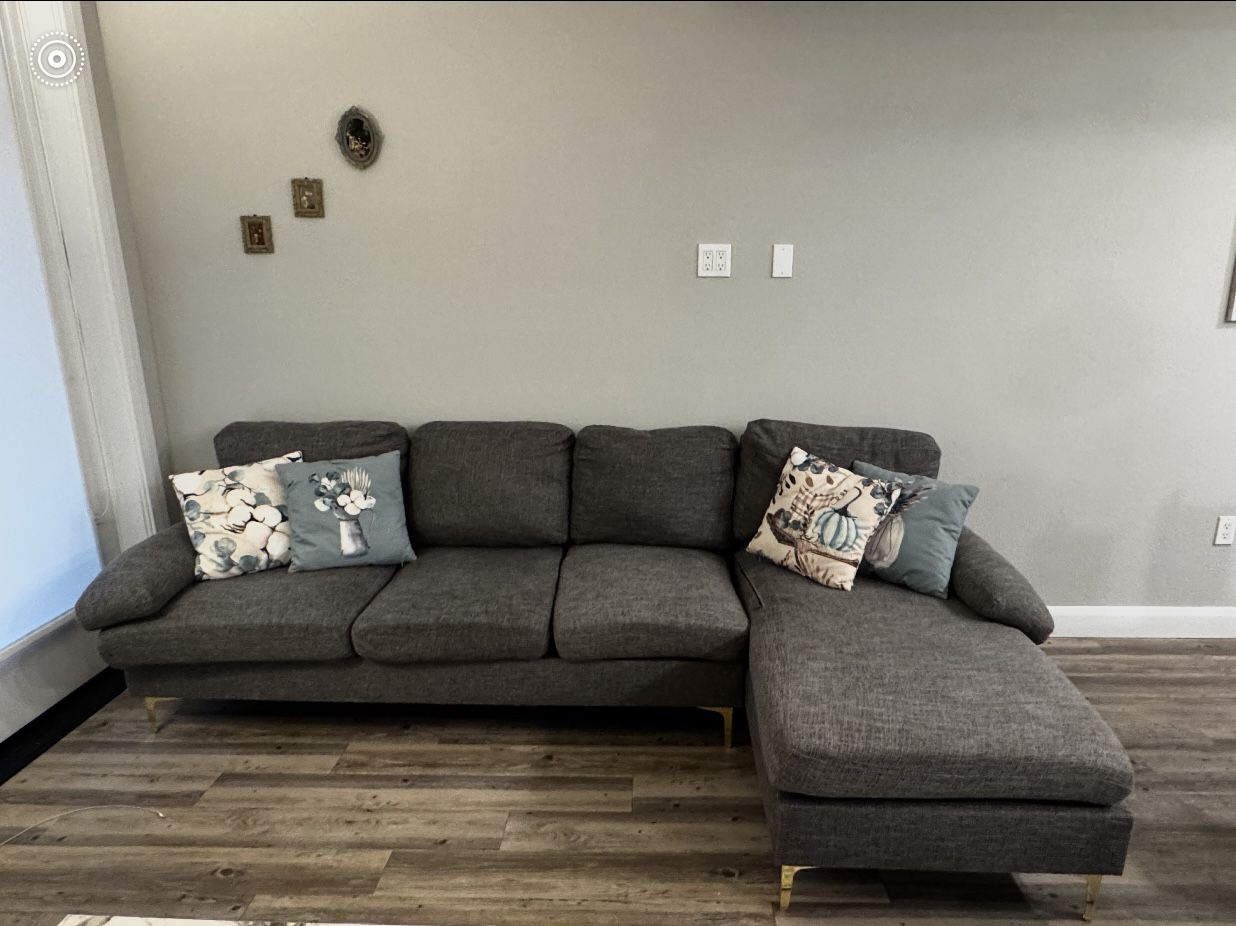 Gray Sectional Sofa – Clean, Good Condition
