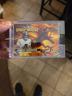 Aaron Rodgers Dino Might 14/25